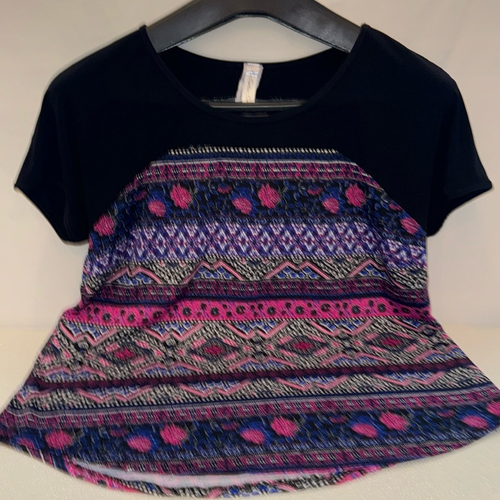 PerSeption Concept Black with pink design.  Size Large